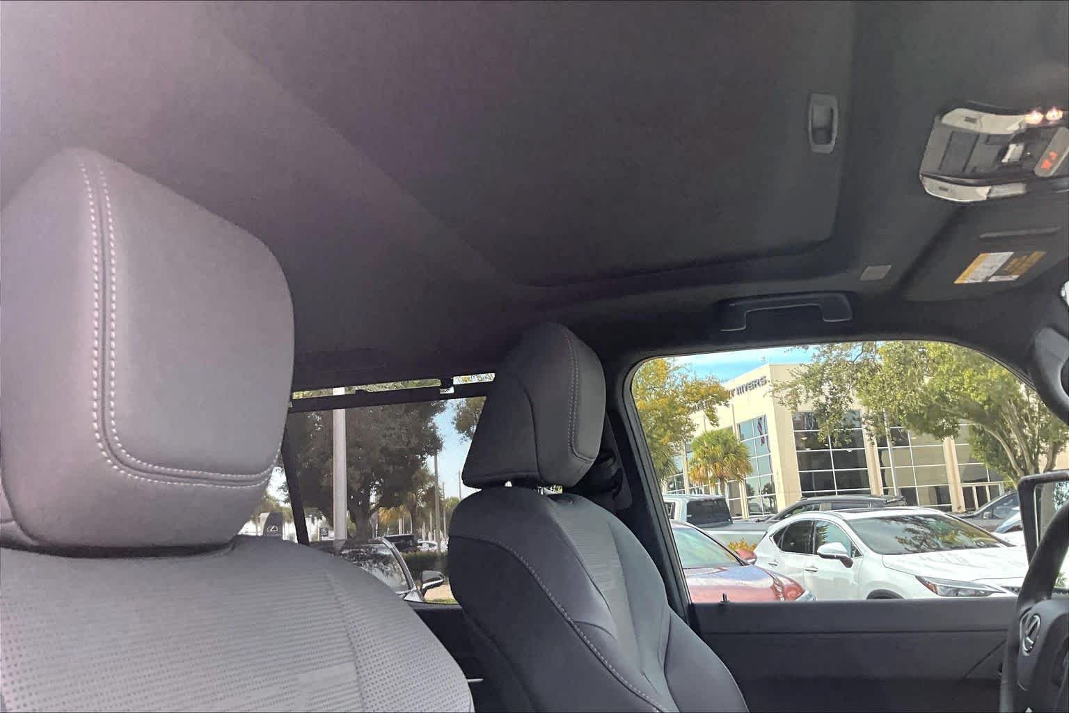 Used 2026 Nori Green Pearl Lexus Luxury image 15