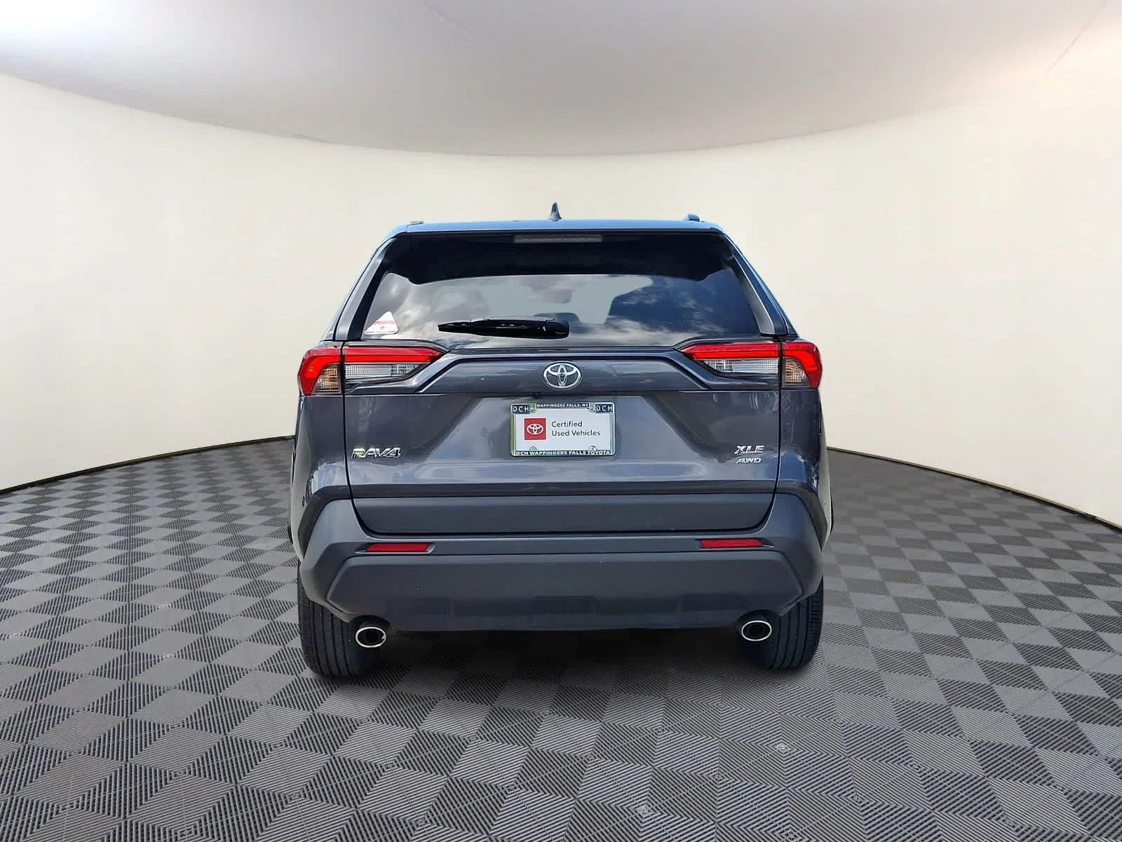 Certified Used 2025 Magnetic Gray Metallic Toyota XLE image 6
