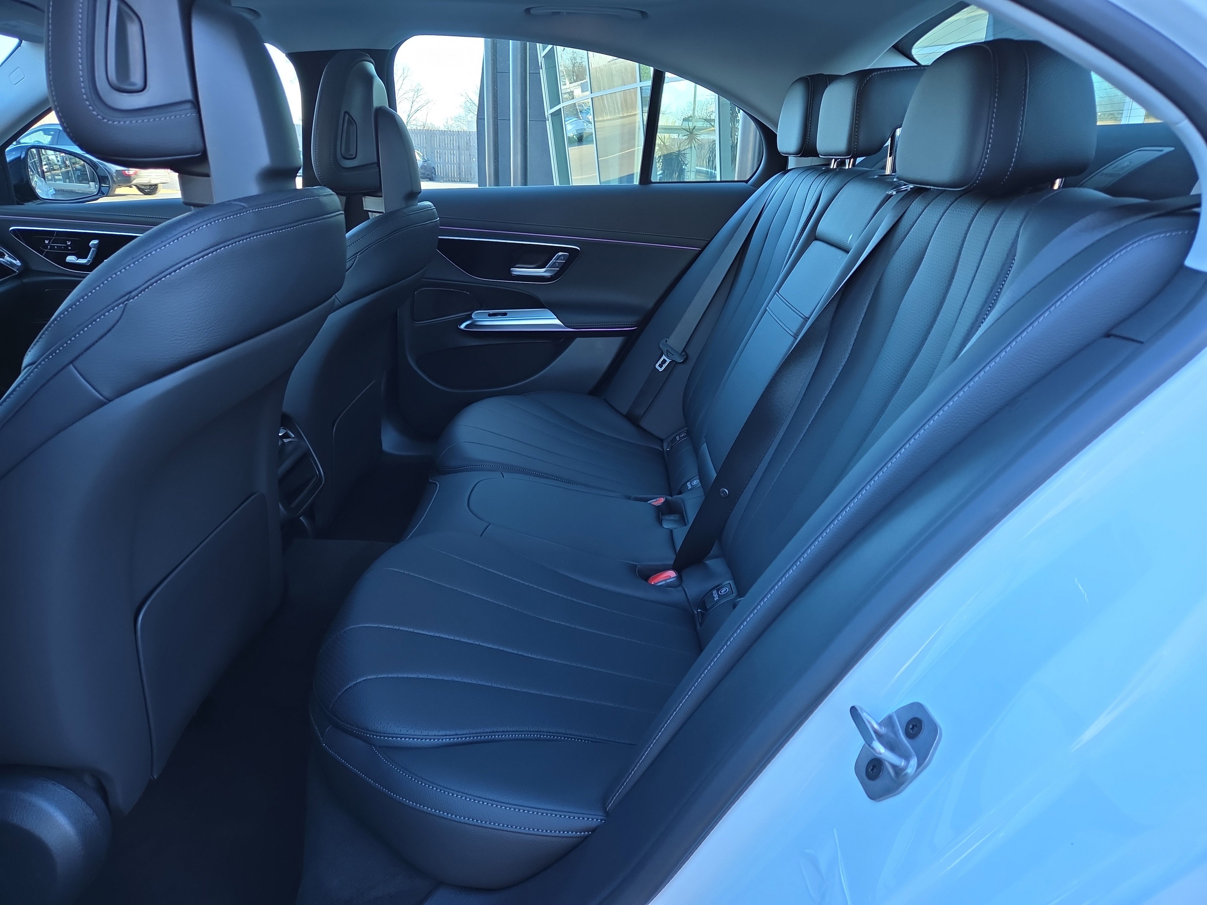 New 2026 Polar White Mercedes-Benz E 350 image 38