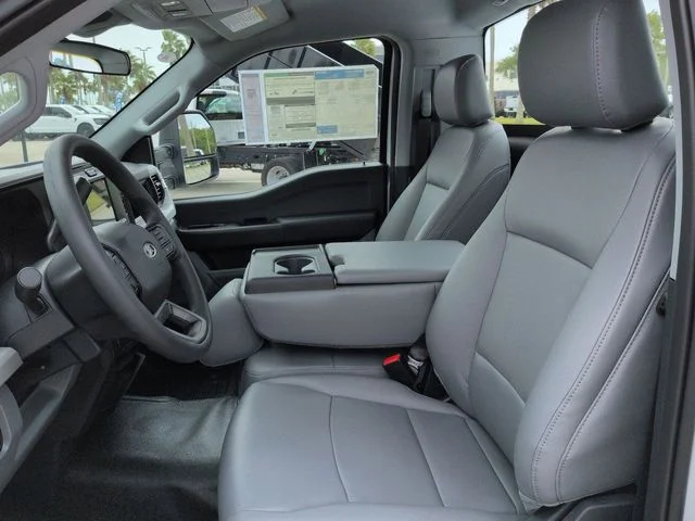 New 2026 Oxford White Ford F-250® XL image 14