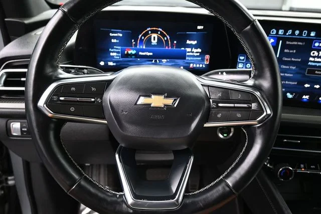 Used 2025 Gray Chevrolet LT image 29