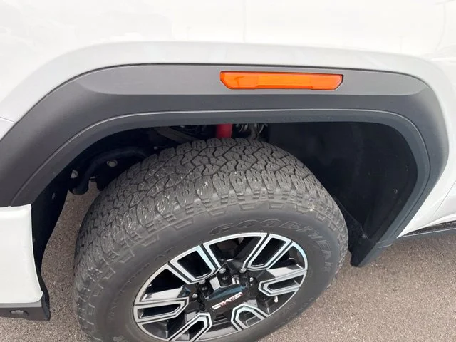 Used 2023 White GMC AT4 image 2