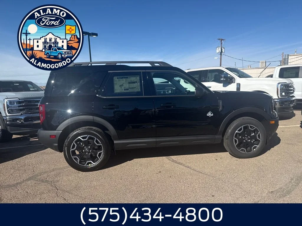 New 2025 Shadow Black Ford Outer Banks® image 15