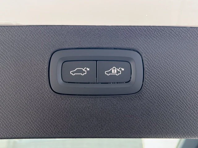 2026 Volvo XC90 Plus - Photo 27