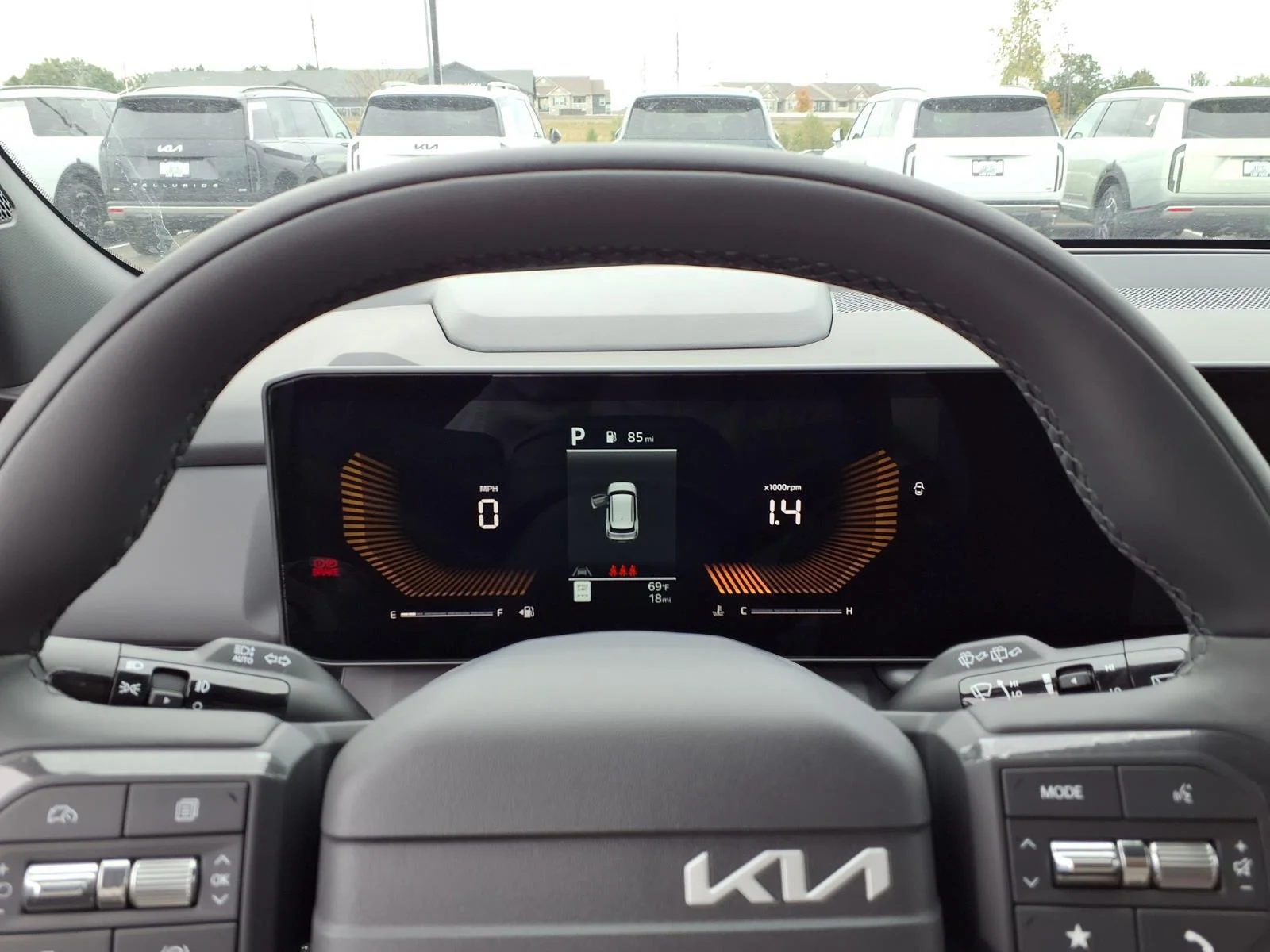 New 2027 Frost Blue / Black Roof Kia X-Line S image 8