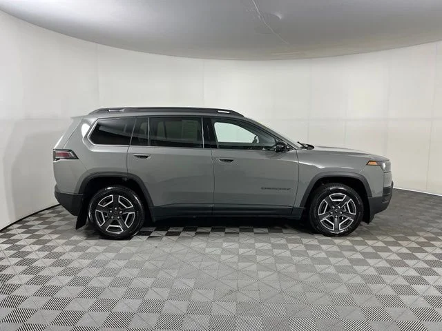 Used 2026 Gray Jeep Laredo image 8