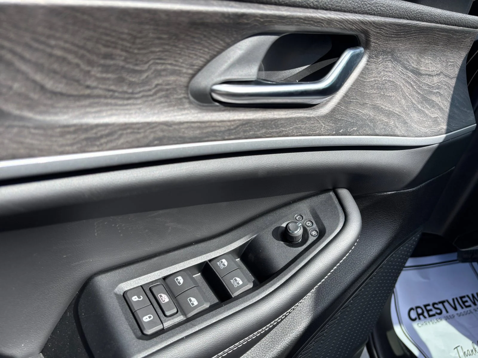 New 2026 Diamond Black Crystal Pearl Jeep Altitude image 11