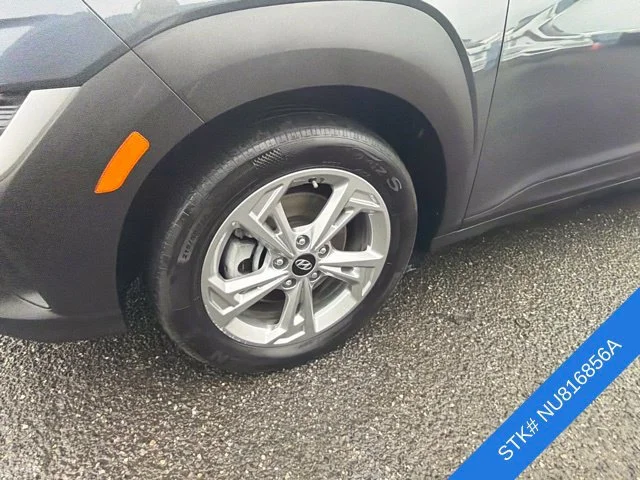 Used 2022 Thunder Gray Hyundai SEL image 4