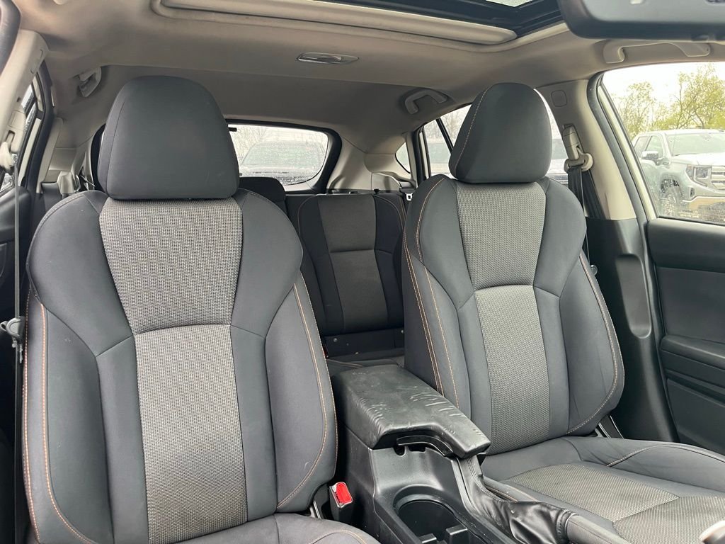 Used 2019 Crystal White Pearl Subaru 2.0i Premium image 37