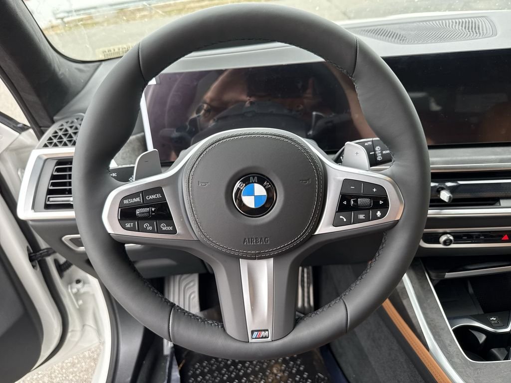 New 2027 Alpine White BMW xDrive40i image 14