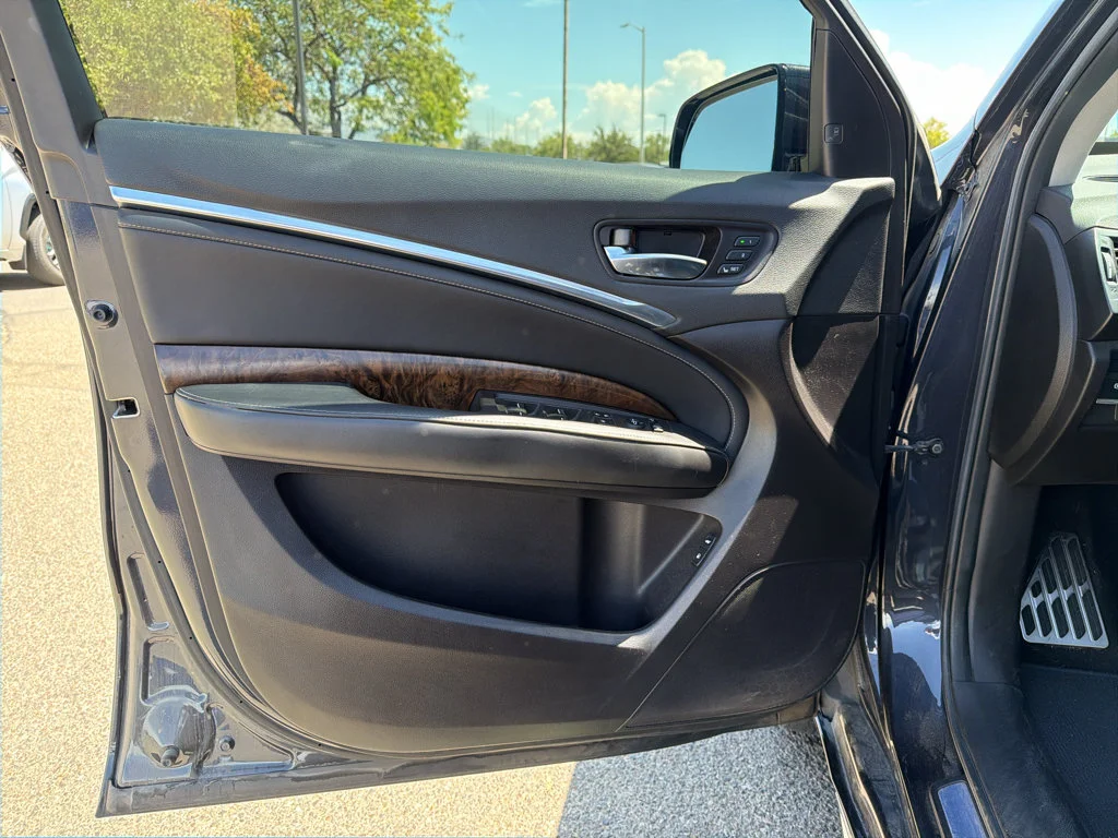 Used 2019 Gunmetal Metallic Acura Sport-Hybrid SH-AWD with Advance Package image 9