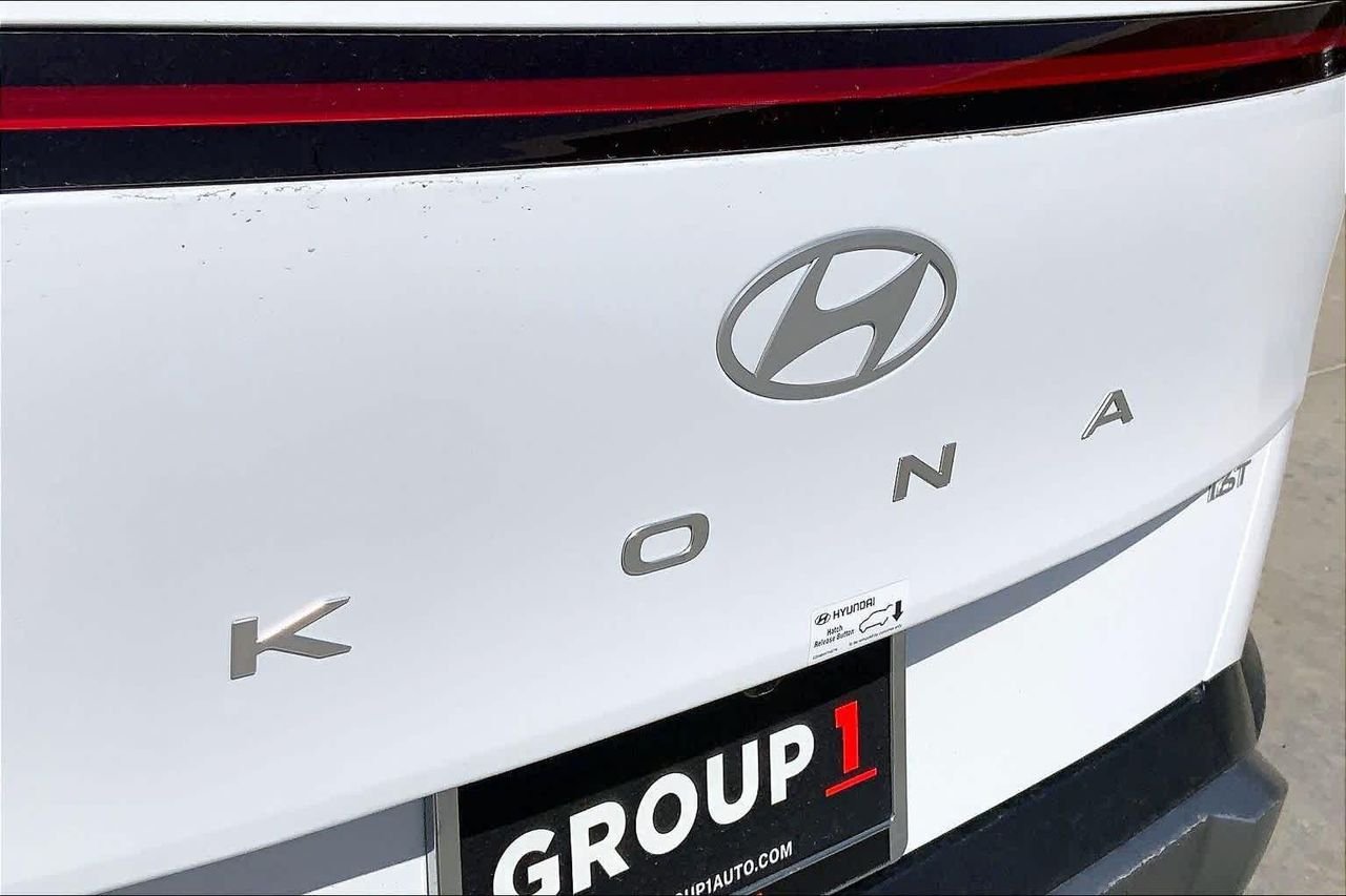 2026 Hyundai Kona Limited - Photo 15