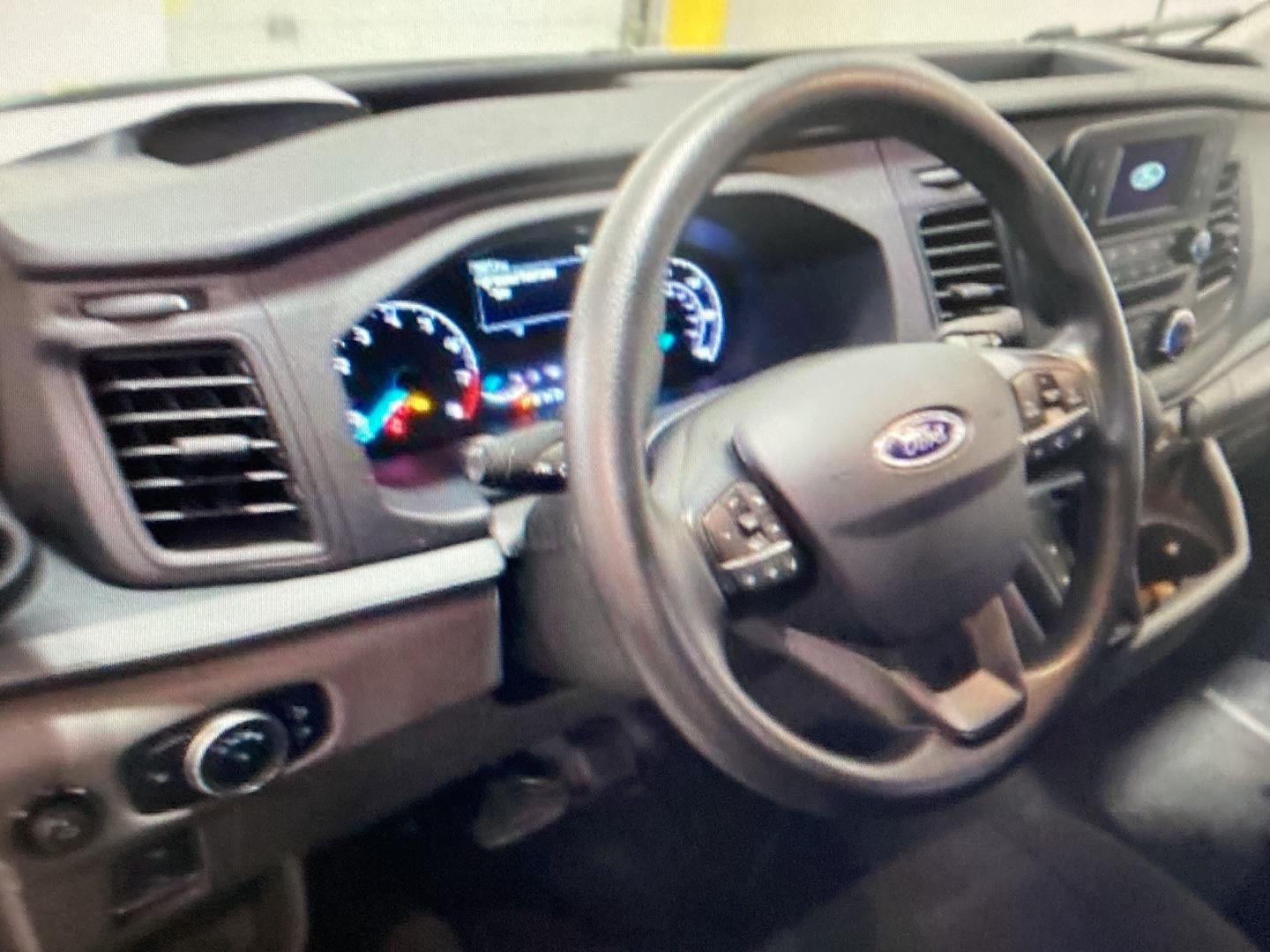 Used 2025 Oxford White Ford 250 image 6
