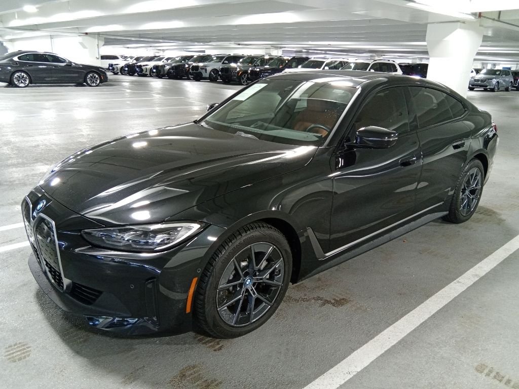 2023 BMW i4 eDrive40's photo