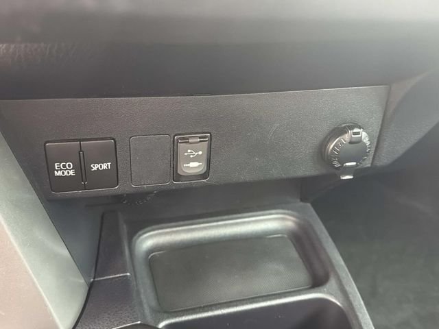 Used 2018 Red Toyota LE image 23