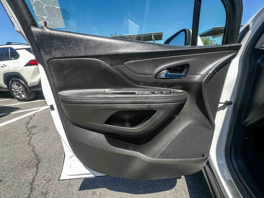 Used 2020 White Buick Preferred image 19
