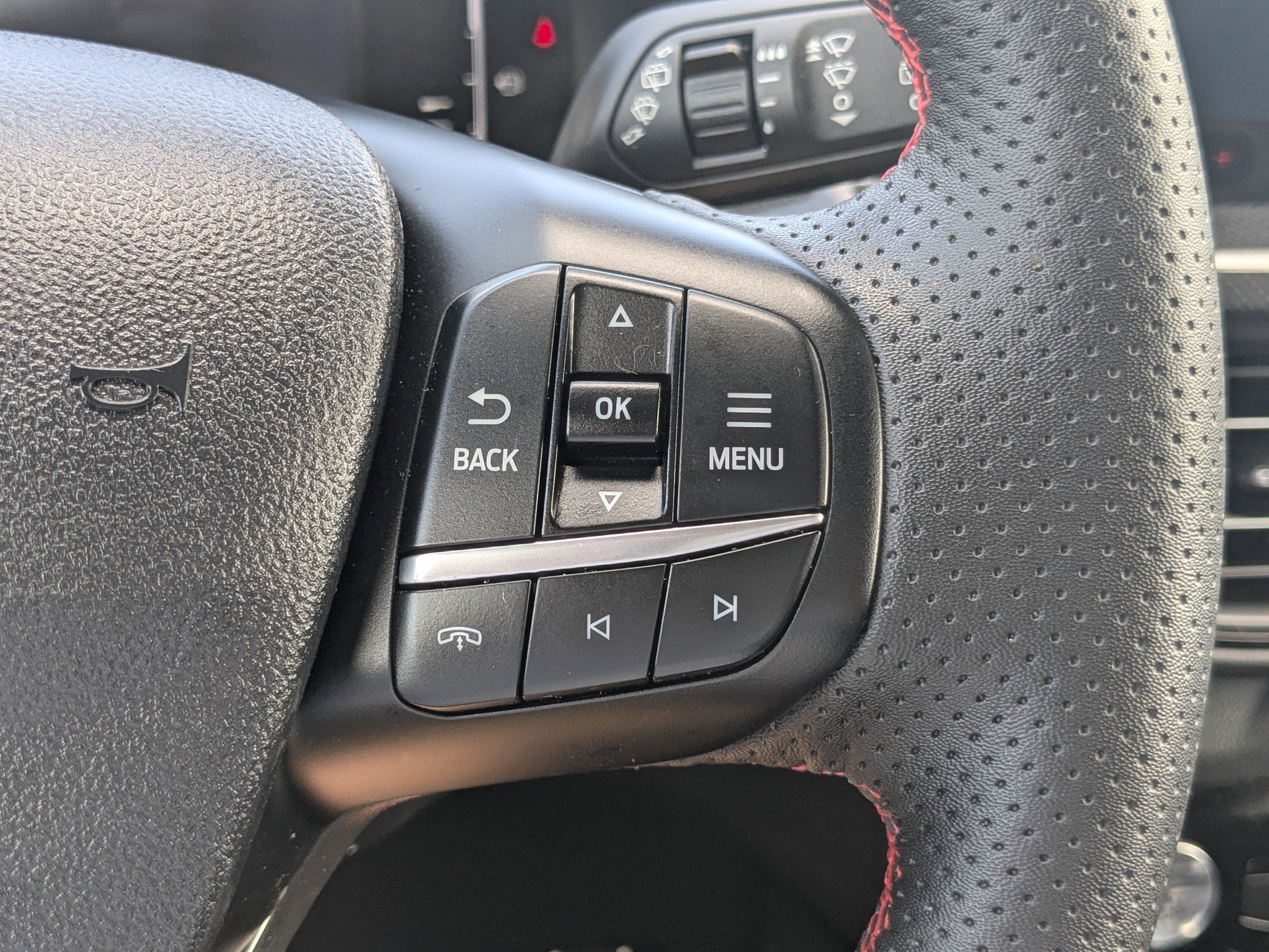 Used 2023 Black Ford ST-Line image 28