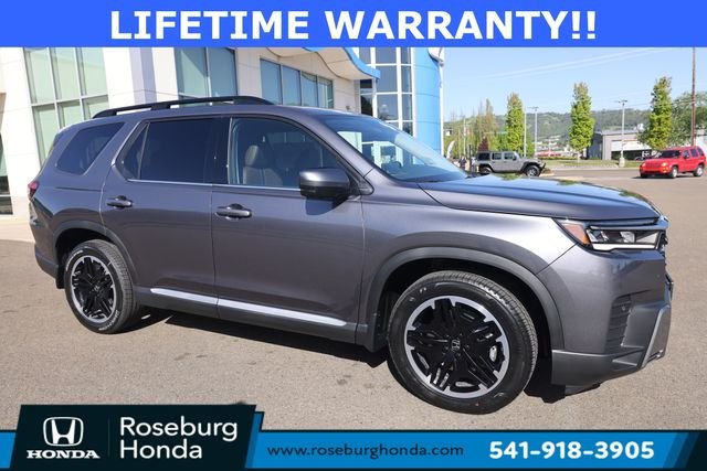 2026 Honda Pilot Touring Blackout AWD's photo