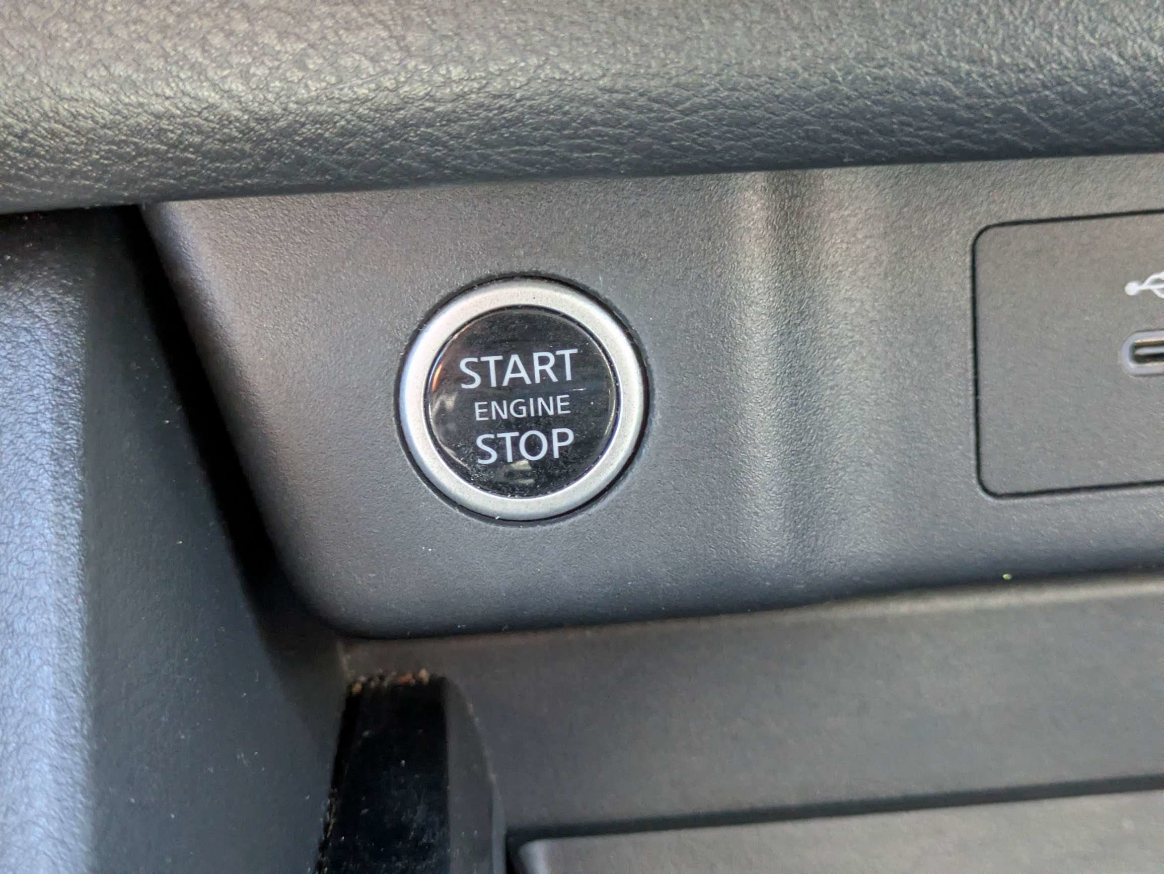 Used 2021 Red Nissan SV image 25