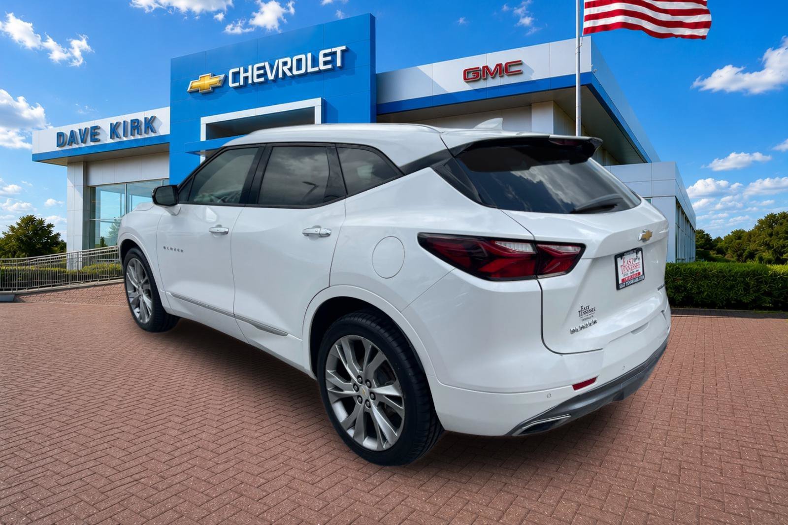 Used 2021 IRIDESCENT PEARL TRICOAT Chevrolet Premier image 5