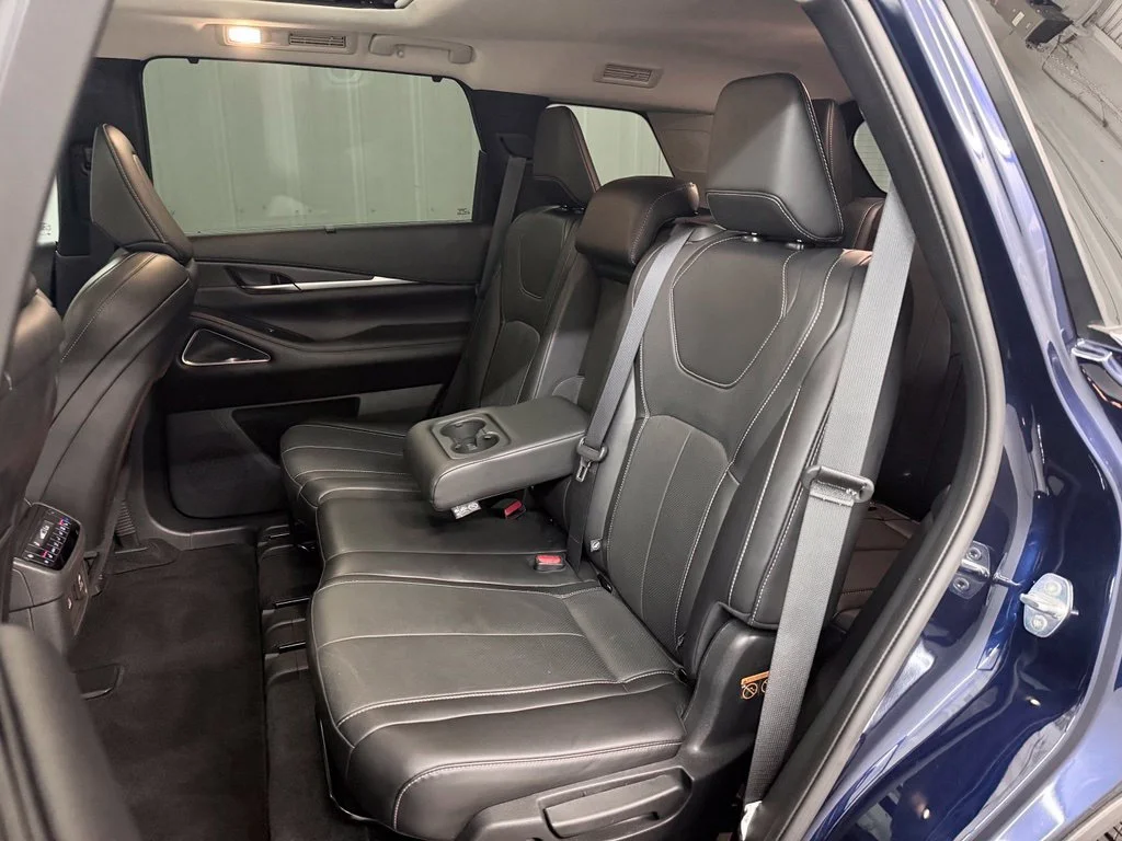 Used 2023 Blue INFINITI Sensory image 36