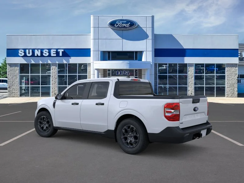 New 2026 Space White Metallic Ford XLT image 4