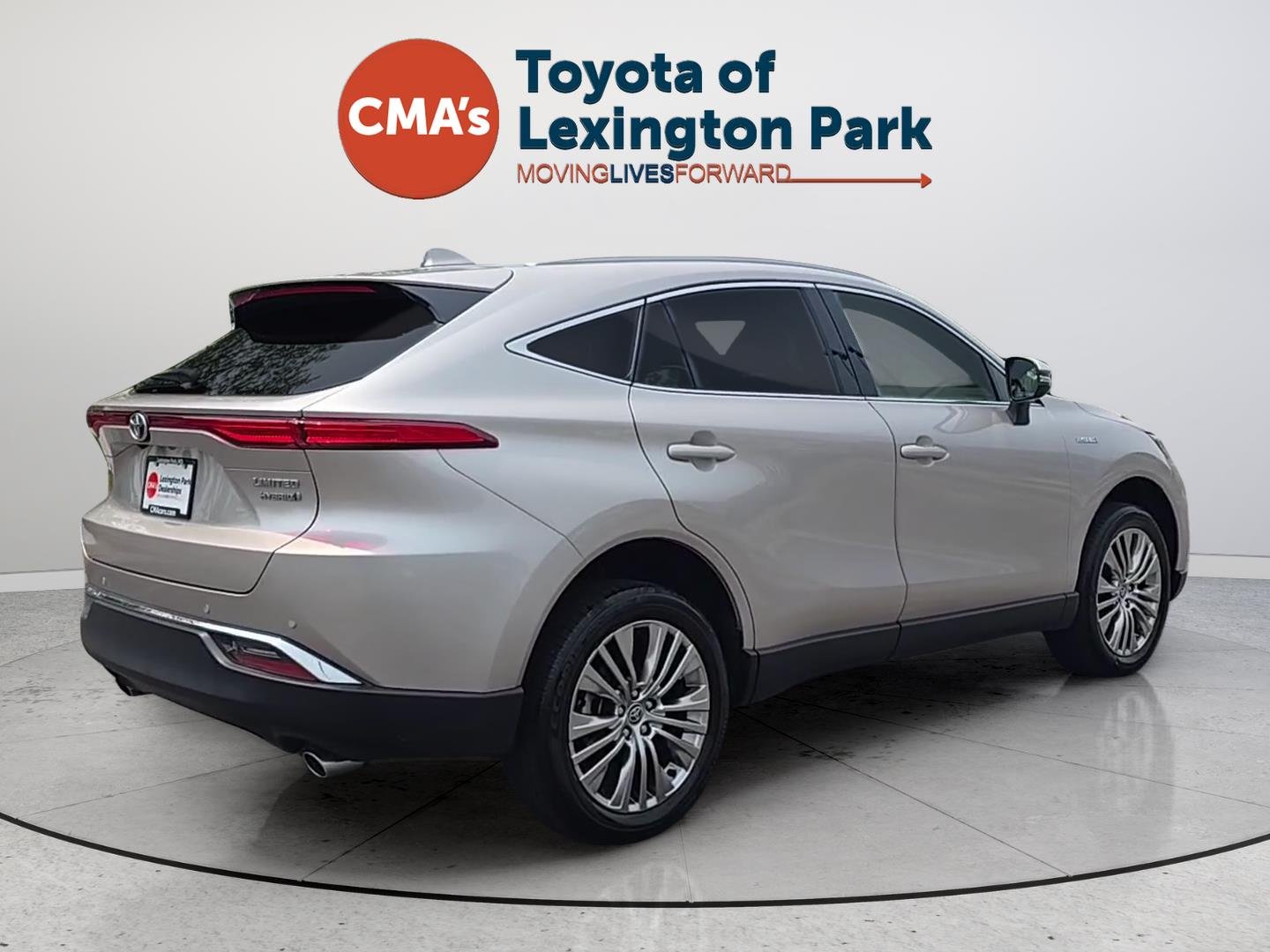 Used 2021 Titanium Glow Toyota Limited image 5