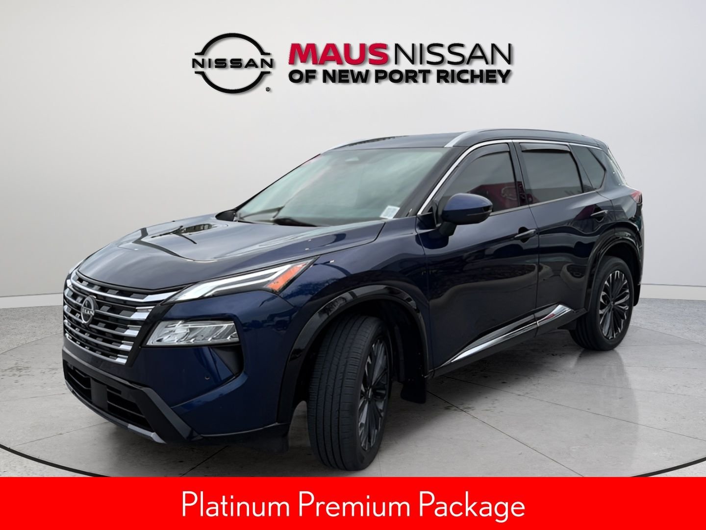Used 2024 Blue Nissan Platinum image 4