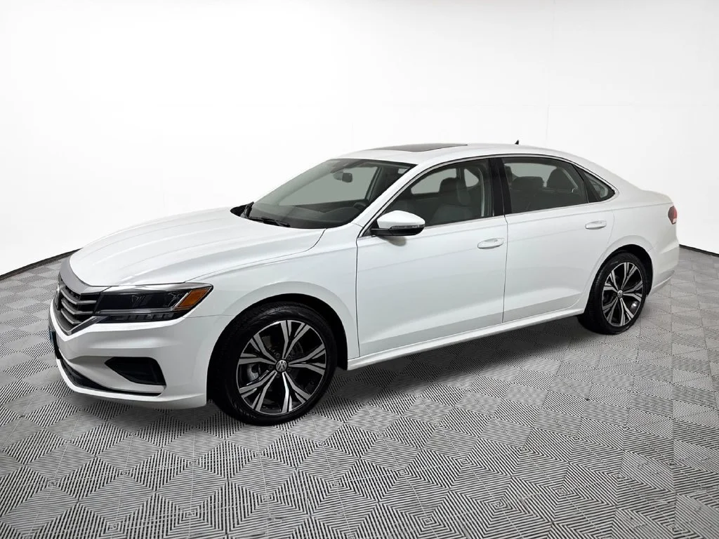 1VWSA7A31NC000728