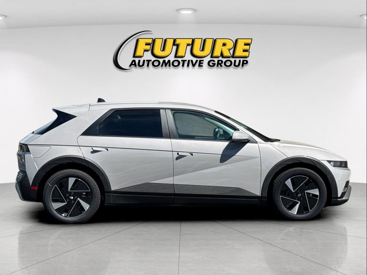 New 2026 Gray Hyundai SEL image 2