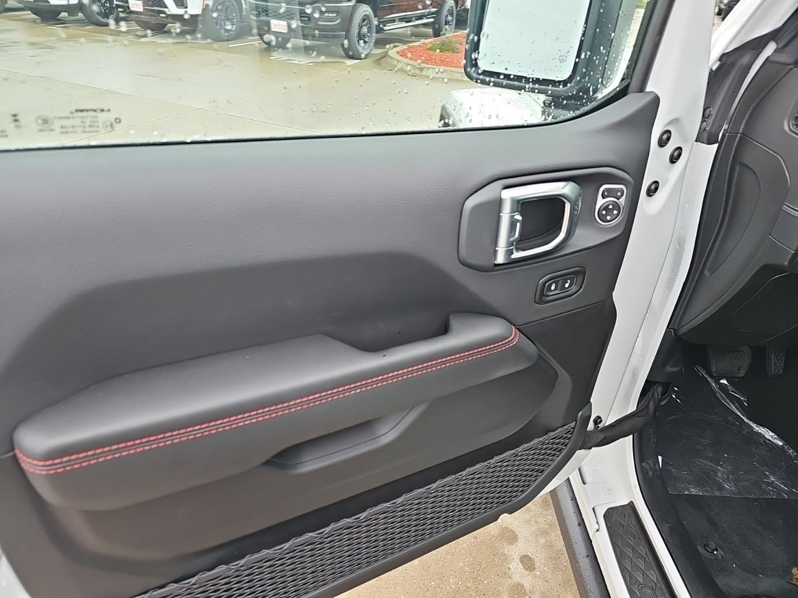 New 2026 Bright White Clearcoat Jeep Rubicon image 18