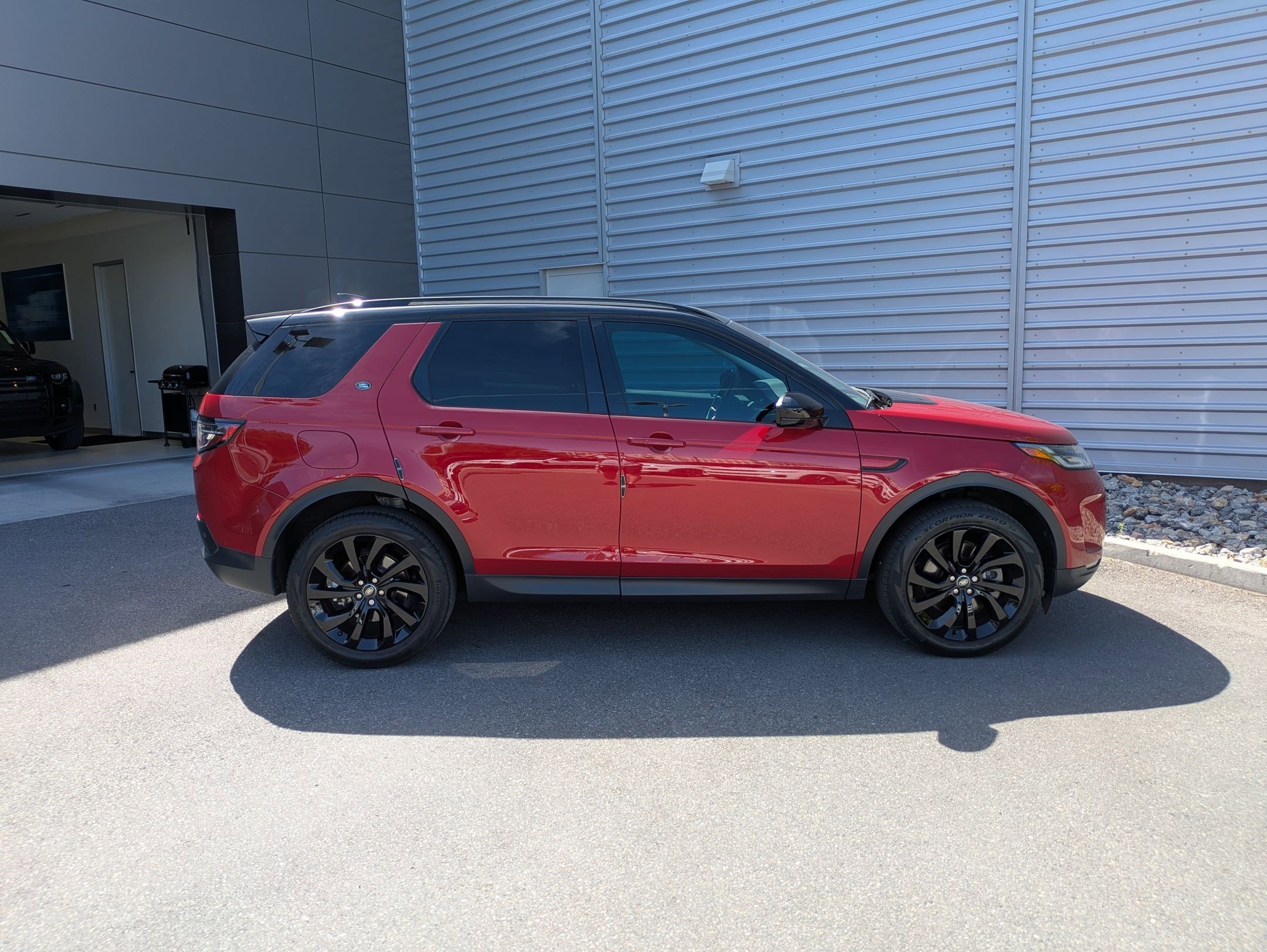 Certified Used 2023 Red Metallic Land Rover SE image 4