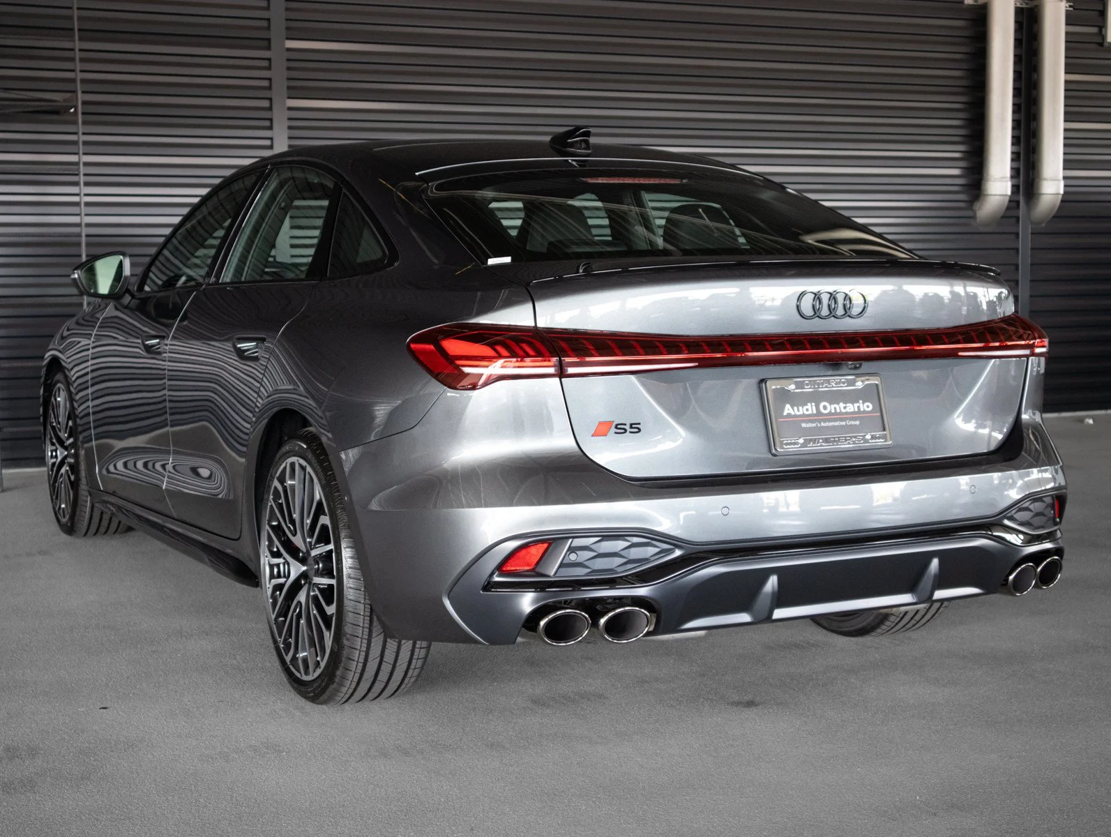 New 2026 Daytona Gray Pearl Effect Audi Premium Plus image 2