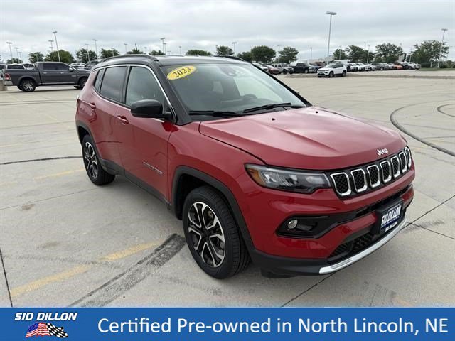 Used 2023 Redline Pearlcoat Jeep Limited image 6