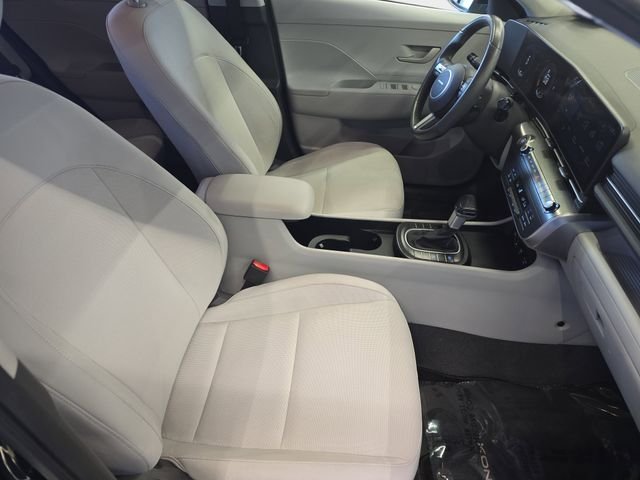 Used 2024 Black Hyundai SEL image 12