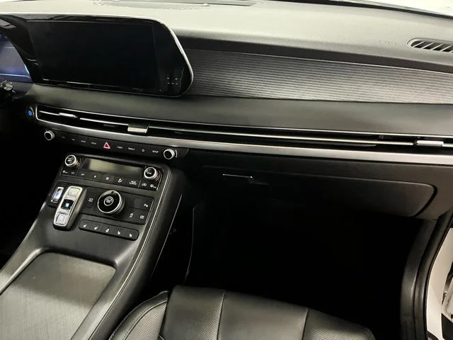 Used 2023 White Hyundai Limited image 21