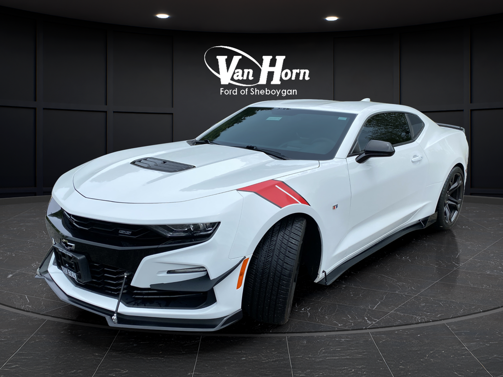 Used 2019 Summit White Chevrolet SS image 3