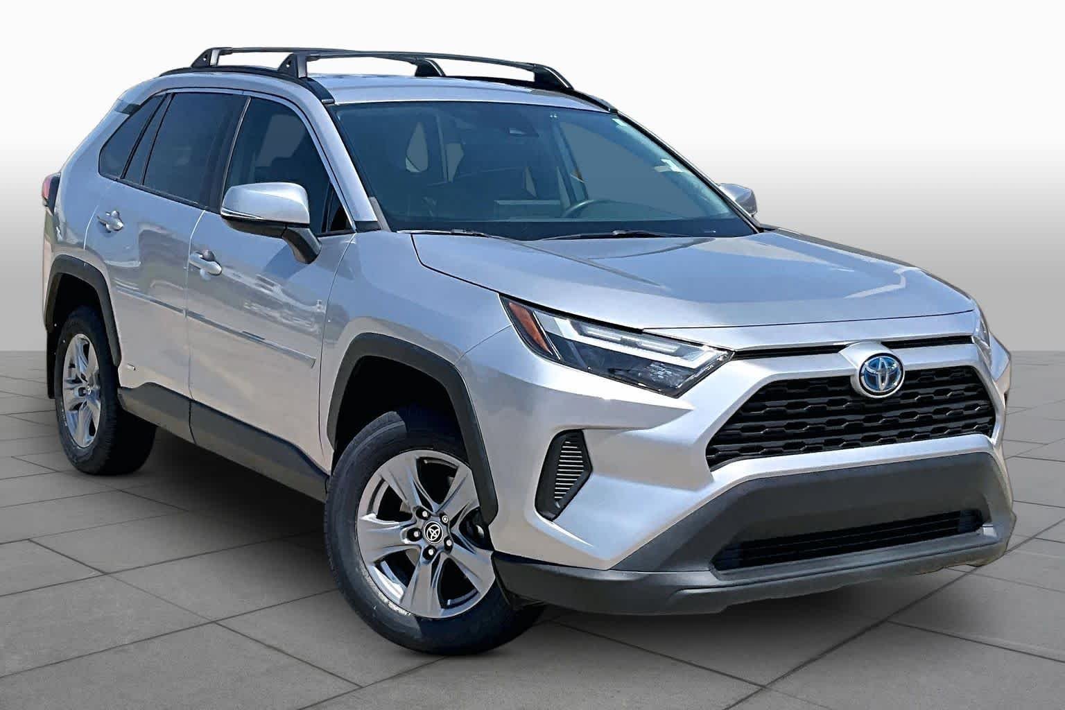 Used 2022 Silver Sky Metallic Toyota Hybrid XLE image 3