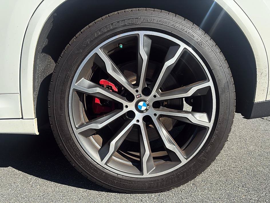 Used 2021 Alpine White BMW xDrive30i image 10