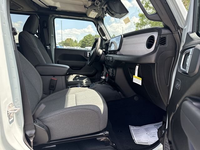 New 2026 White/off-white Jeep Sport S image 14