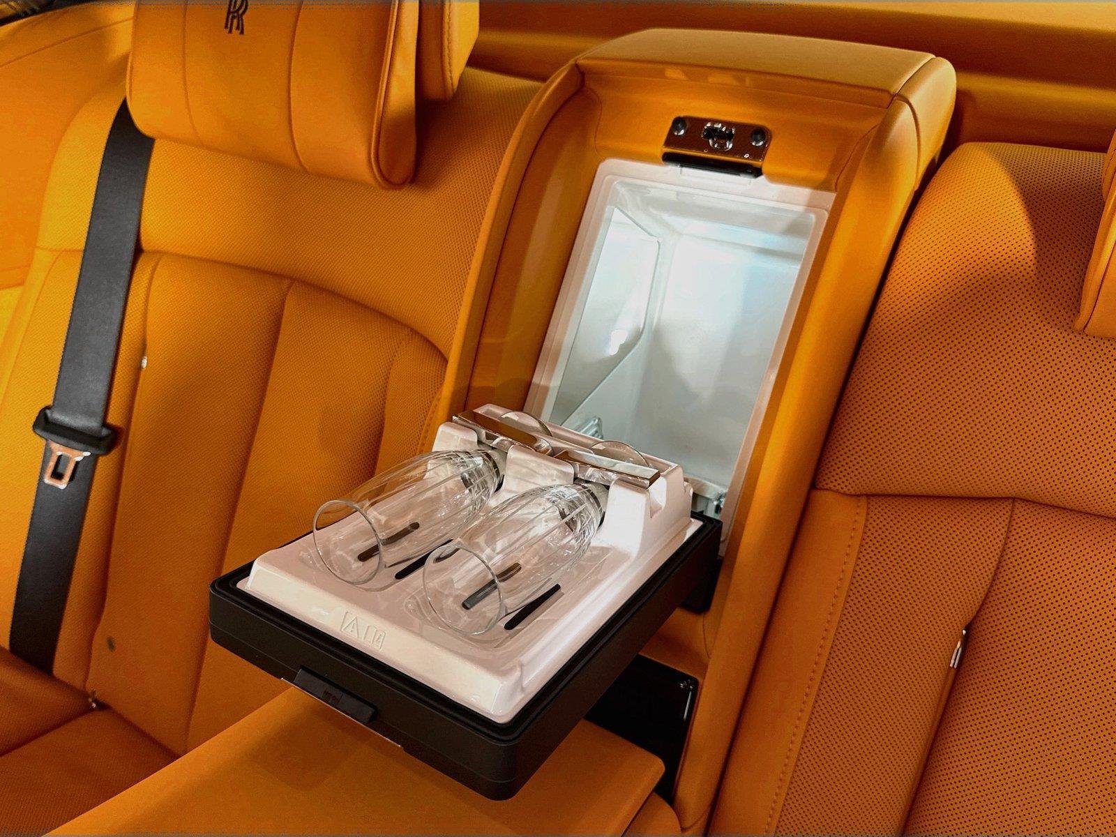 Used 2027 Black Diamond Rolls-Royce Sedan | Full Carbon Mansory Widebody image 27