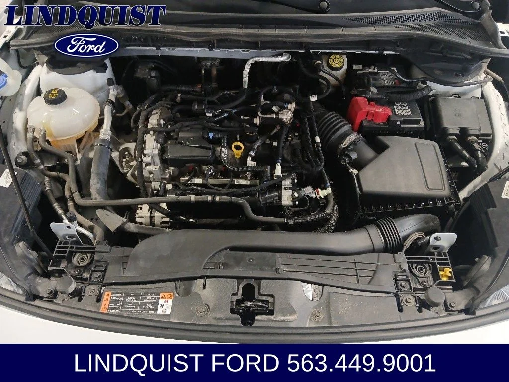 Used 2022 Oxford White Ford SE image 17