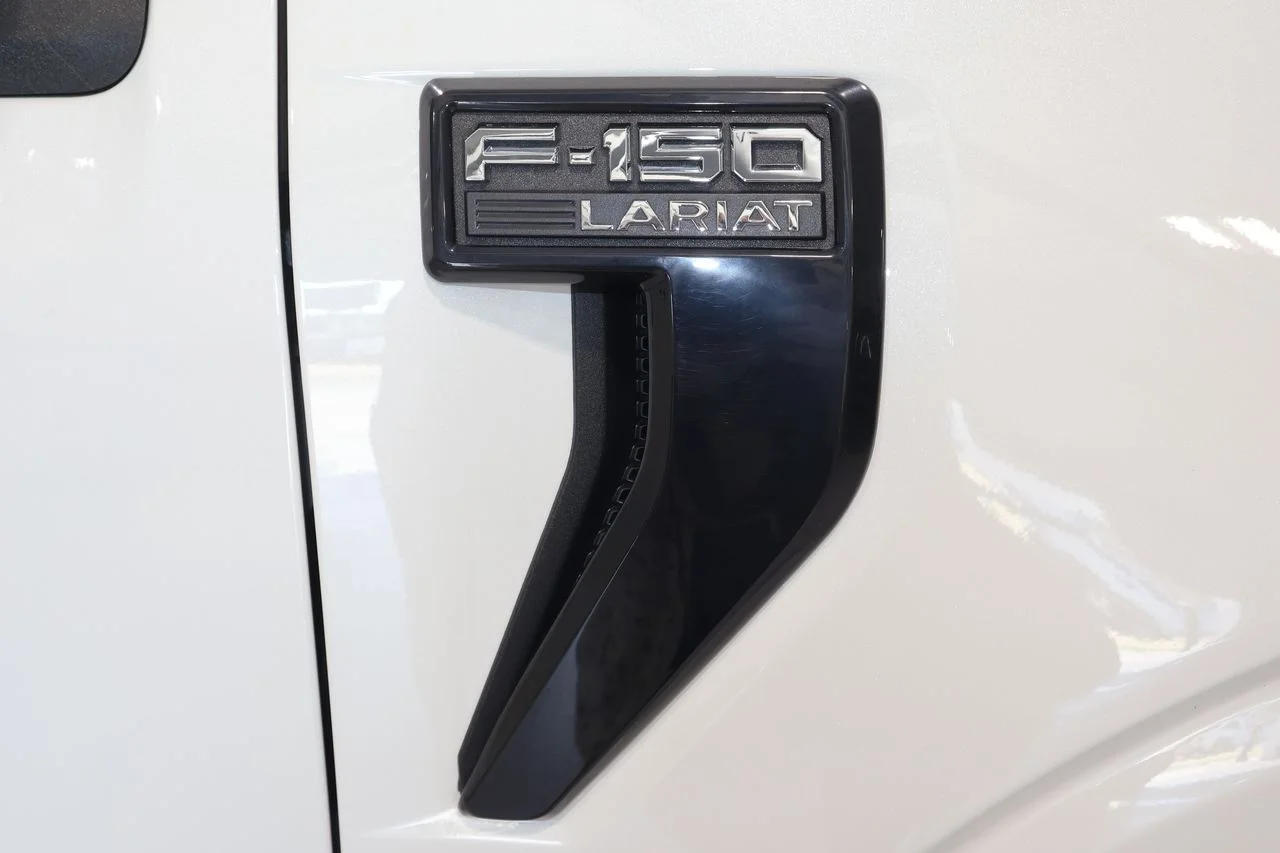 Used 2025 White Ford Lariat image 35