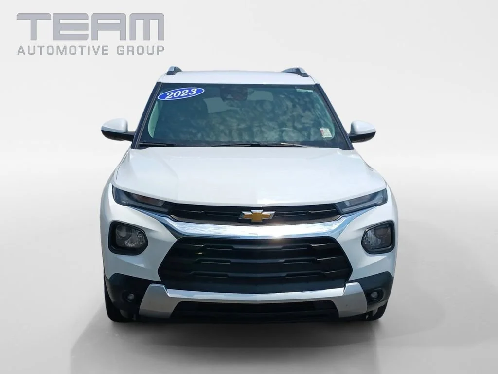 Used 2023 Summit White Chevrolet LT image 2