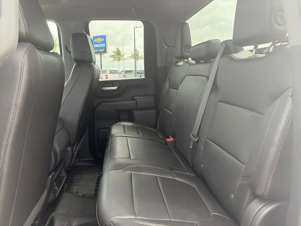 Used 2021 SUMMIT WHITE GMC 2WD Double Cab Long Bed image 12