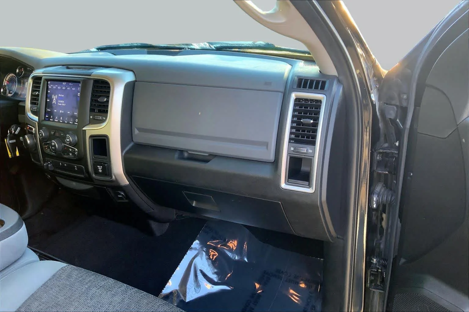 Used 2019 Diamond Black Crystal Pearlcoat Ram Warlock image 16
