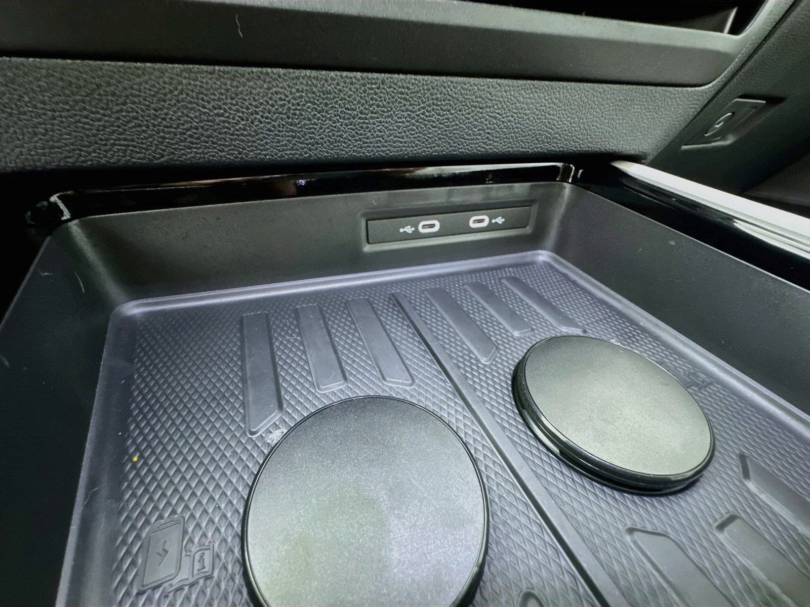 New 2027 Pure Gray Volkswagen SE w/Technology image 34