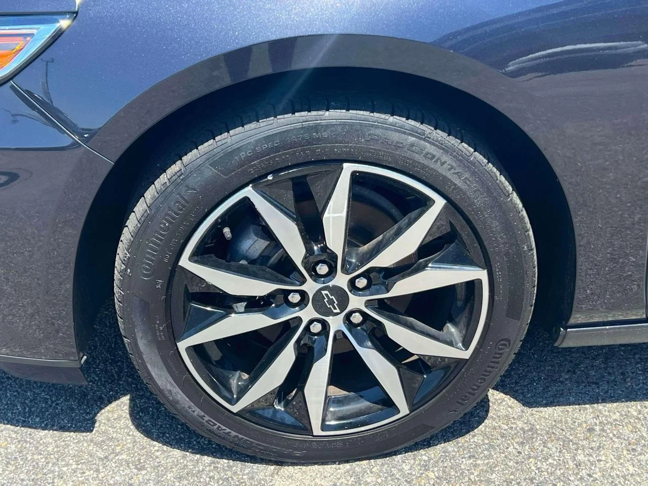 Used 2022 Dark Ash Metallic Chevrolet FWD RS image 9