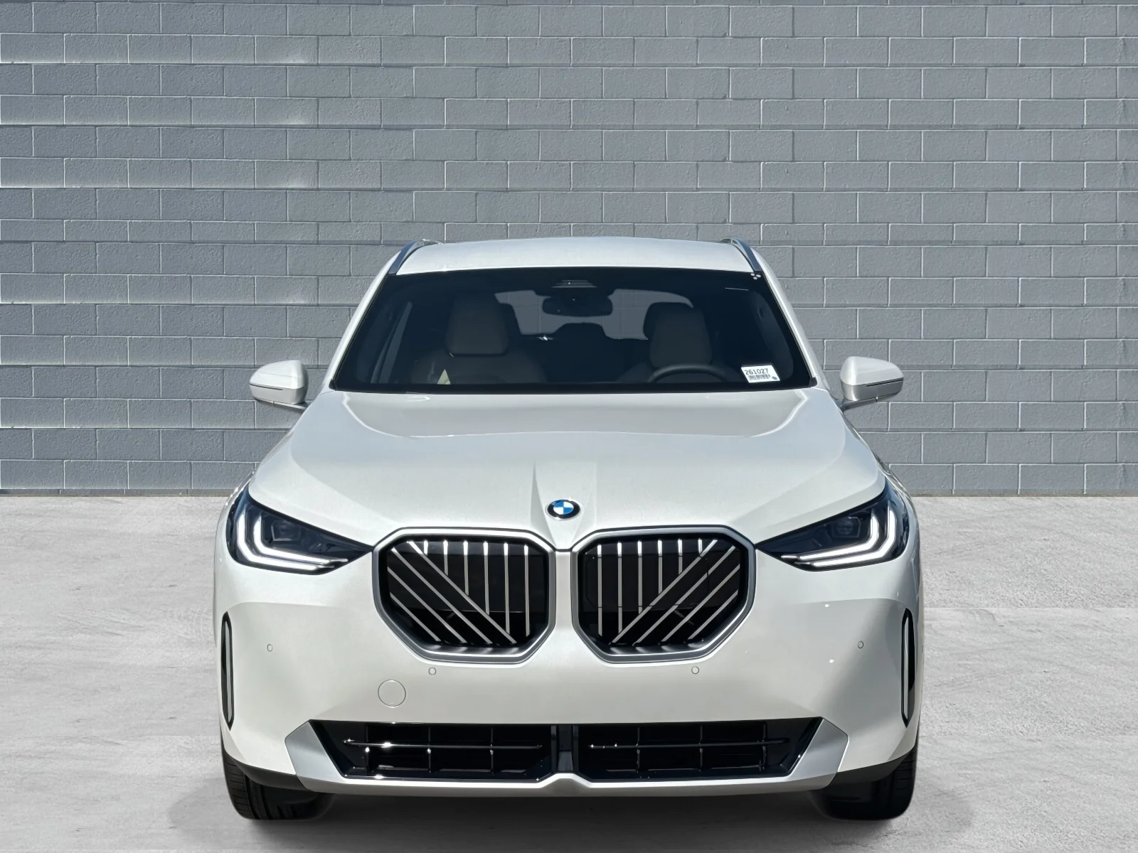 New 2026 Mineral White Metallic BMW 30 xDrive image 2