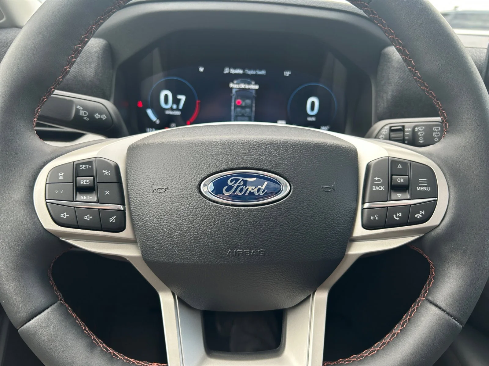 New 2026 Vapour Blue Metallic Ford Active w/200A Pkg image 22